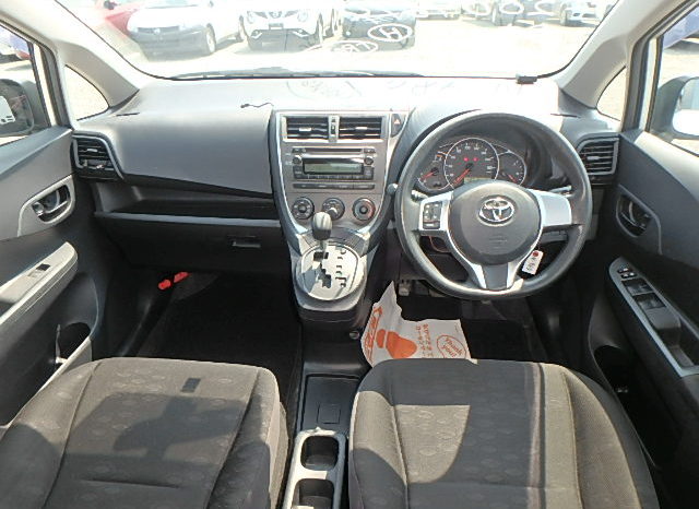 TOYOTA RACTIS full