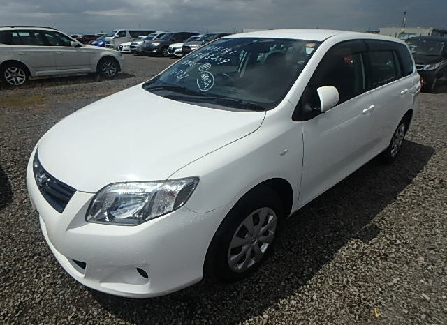 TOYOTA FIELDER full