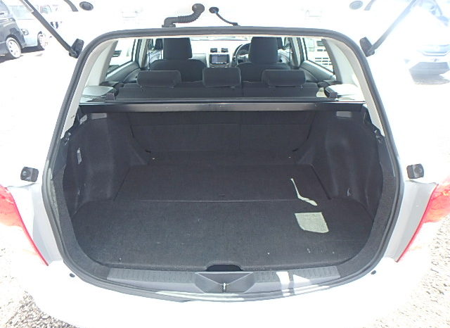 TOYOTA FIELDER full