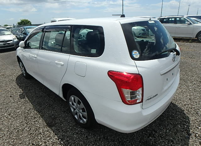 TOYOTA FIELDER full