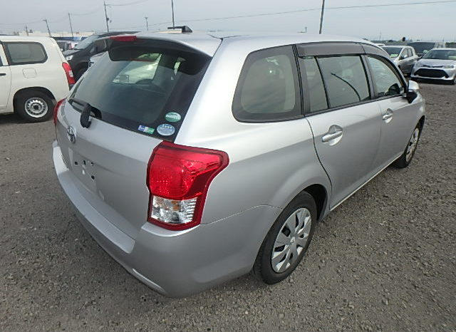 TOYOTA FIELDER full