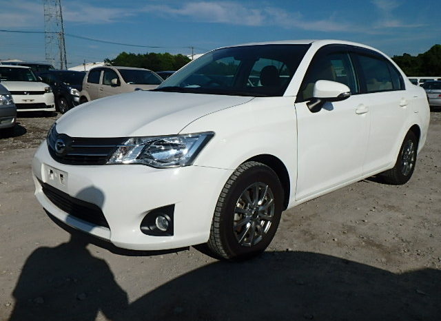 COROLLA AXIO full
