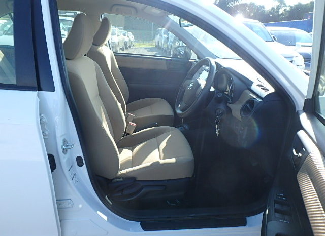 COROLLA AXIO full