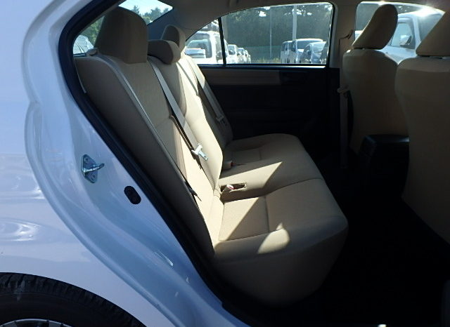 COROLLA AXIO full
