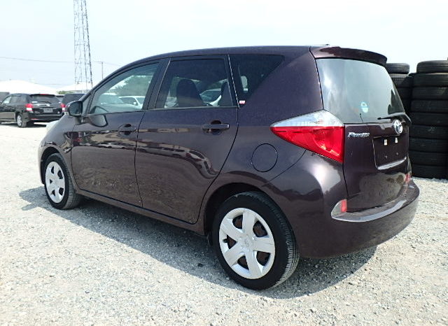 TOYOTA RACTIS full