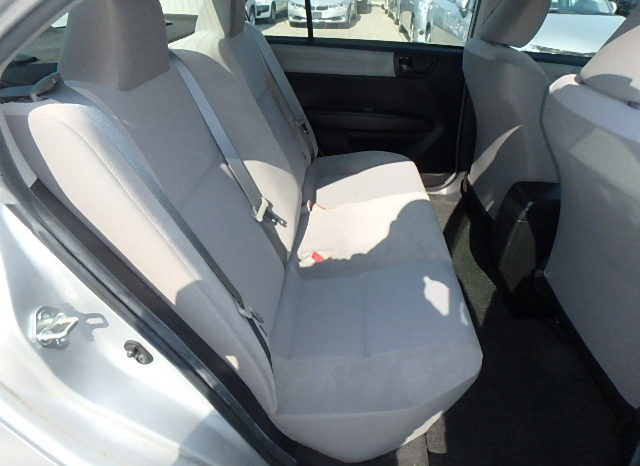 COROLLA AXIO full