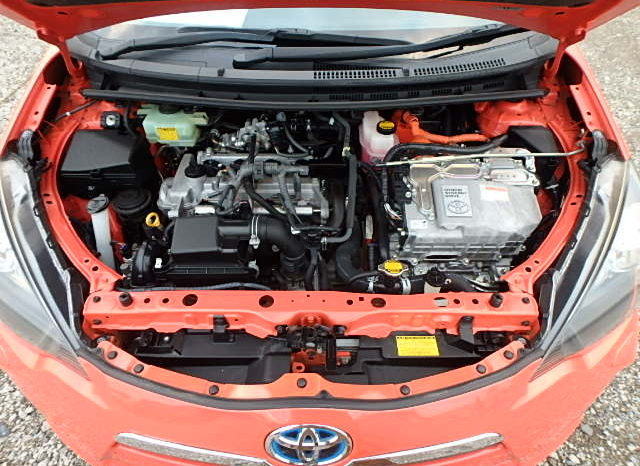 TOYOTA AQUA full
