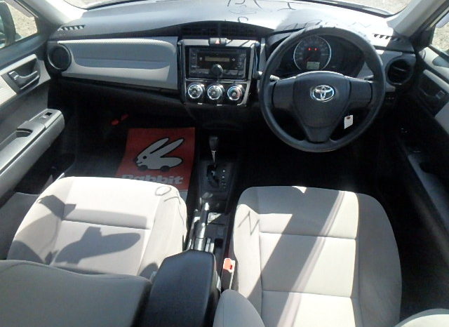 COROLLA AXIO full