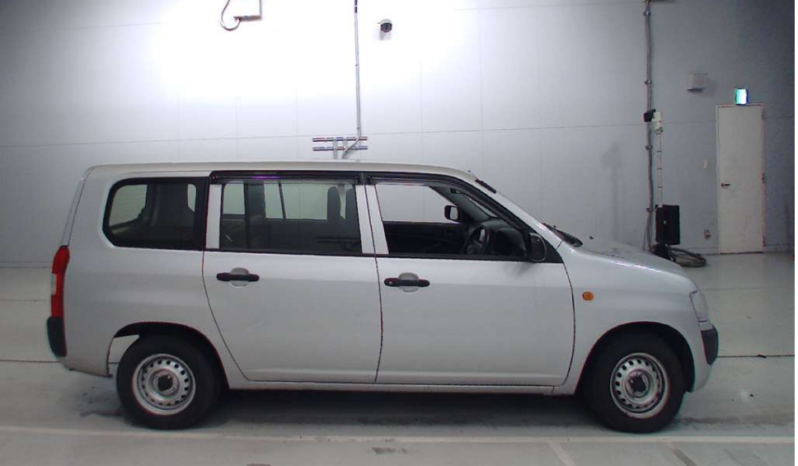 Чехлы toyota probox