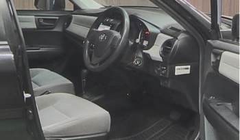 TOYOTA COROLLA AXIO full
