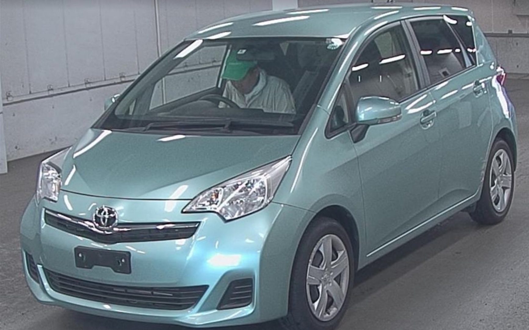 Toyota ractis клиренс