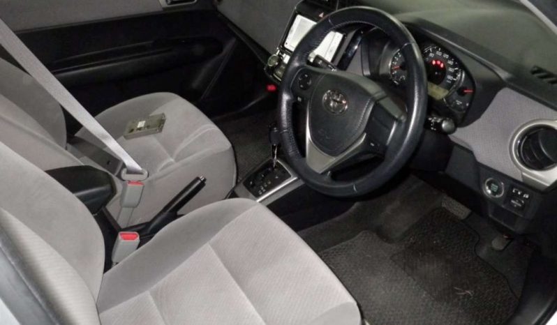 Corolla Axio full