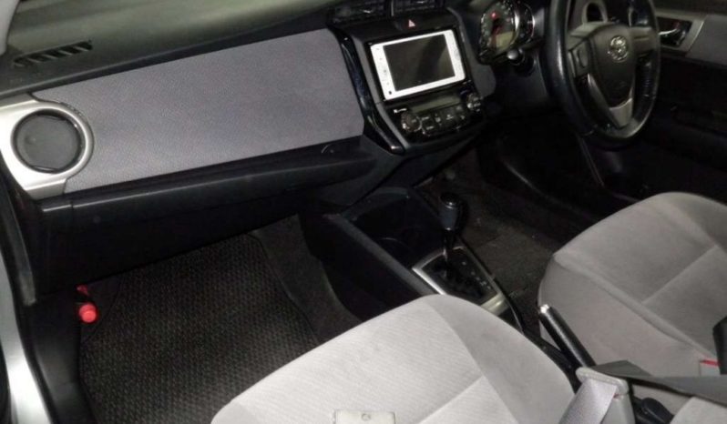 Corolla Axio full