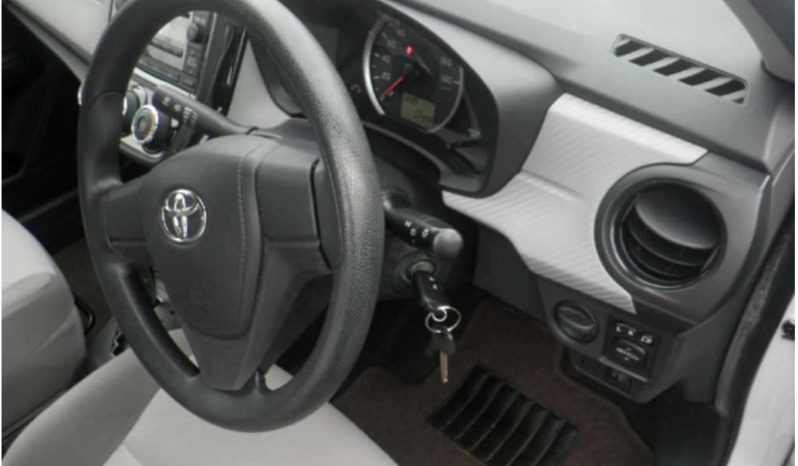 Corolla Axio full