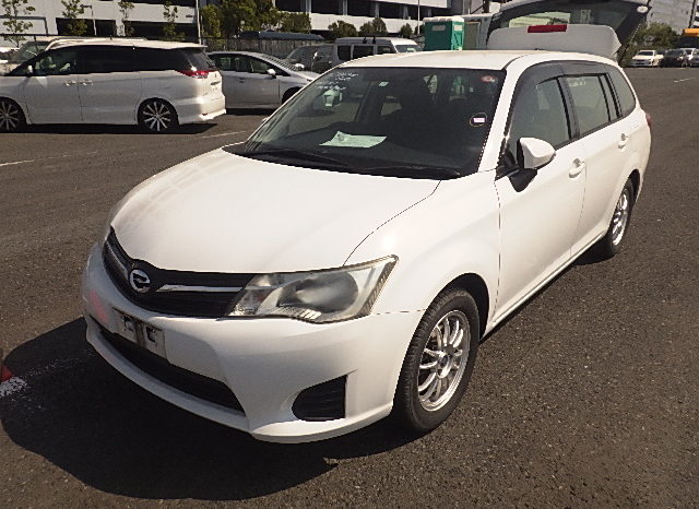 Toyota Fielder full