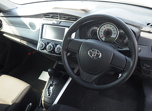 Toyota Fielder full