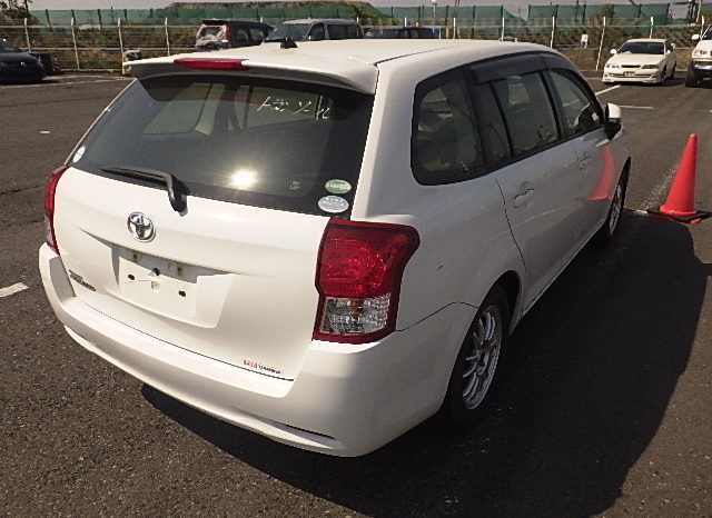 Toyota Fielder full