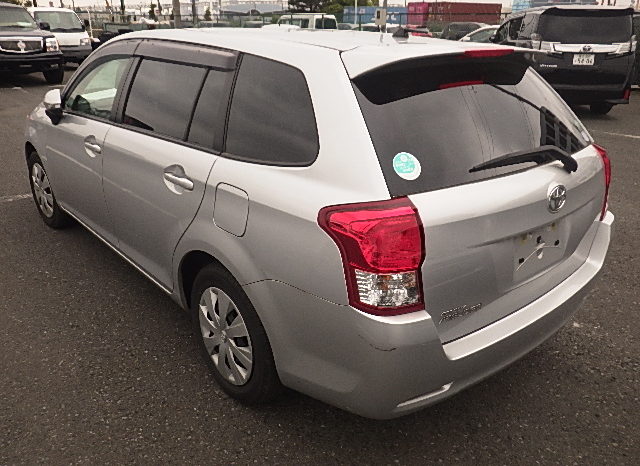 Toyota Fielder full