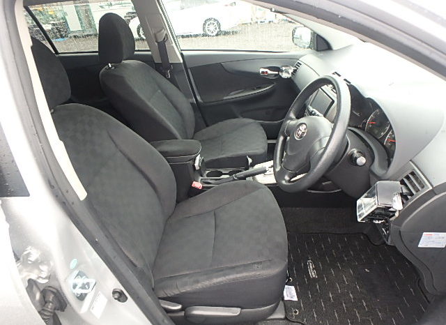 Toyota Fielder full