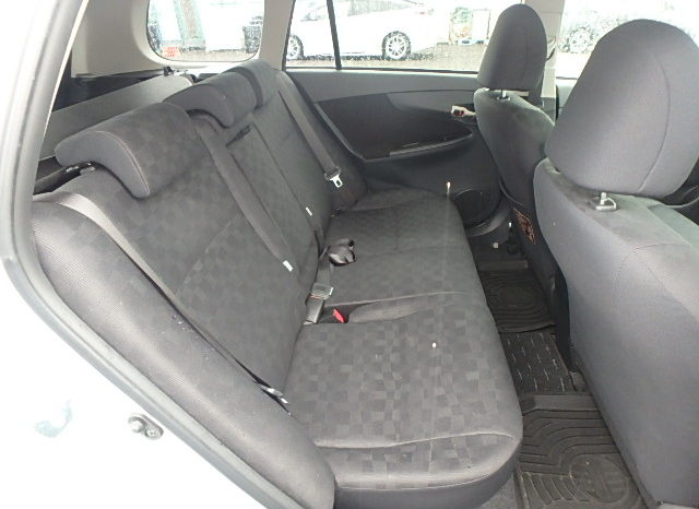 Toyota Fielder full