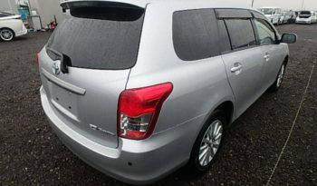 Toyota Fielder full