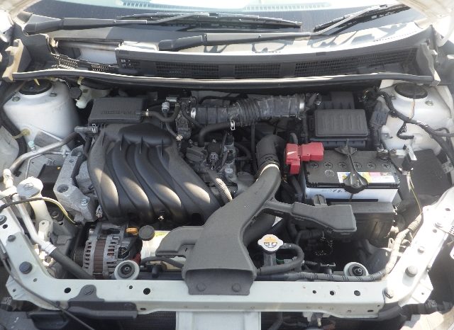 Nissan AD Van full