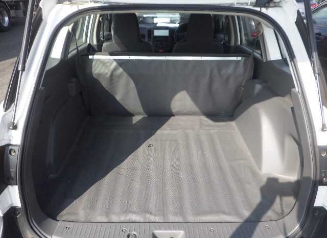 Nissan AD Van full