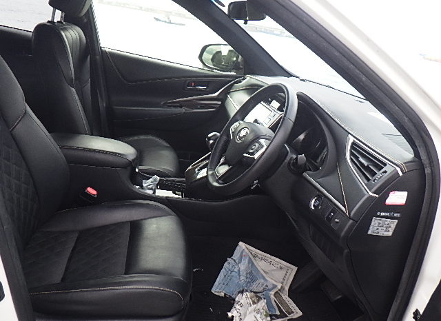 Toyota Harrier full