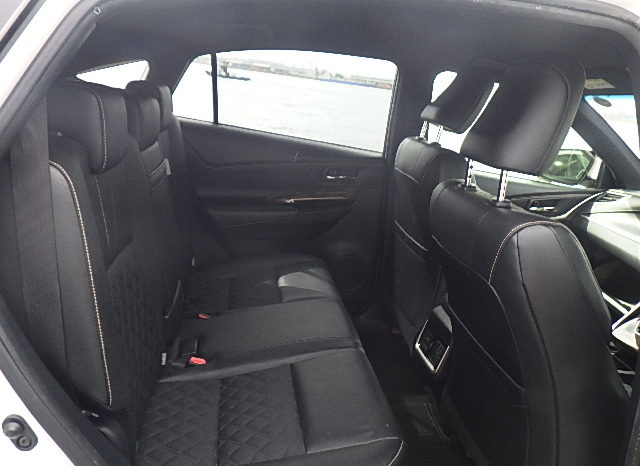 Toyota Harrier full