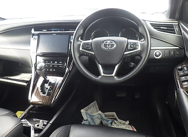 Toyota Harrier full