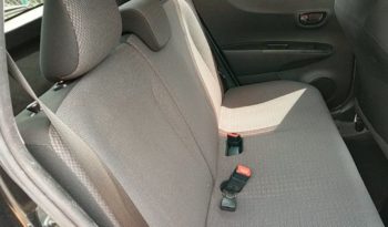 Toyota Vitz full