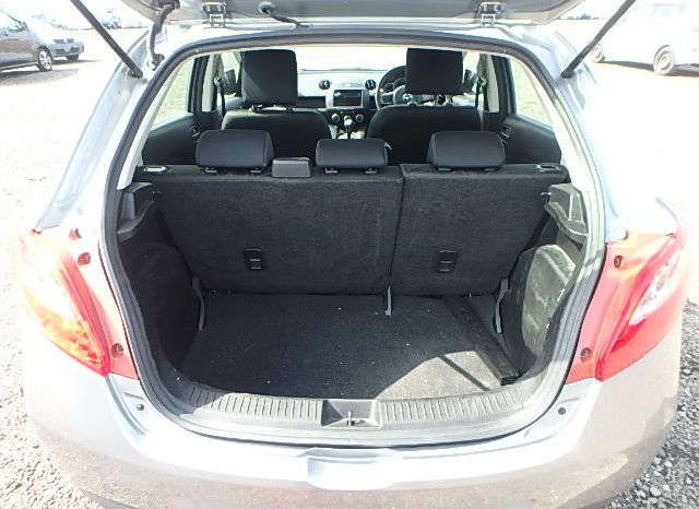 Mazda Demio full