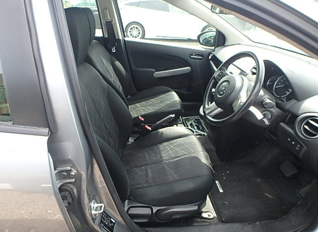Mazda Demio full