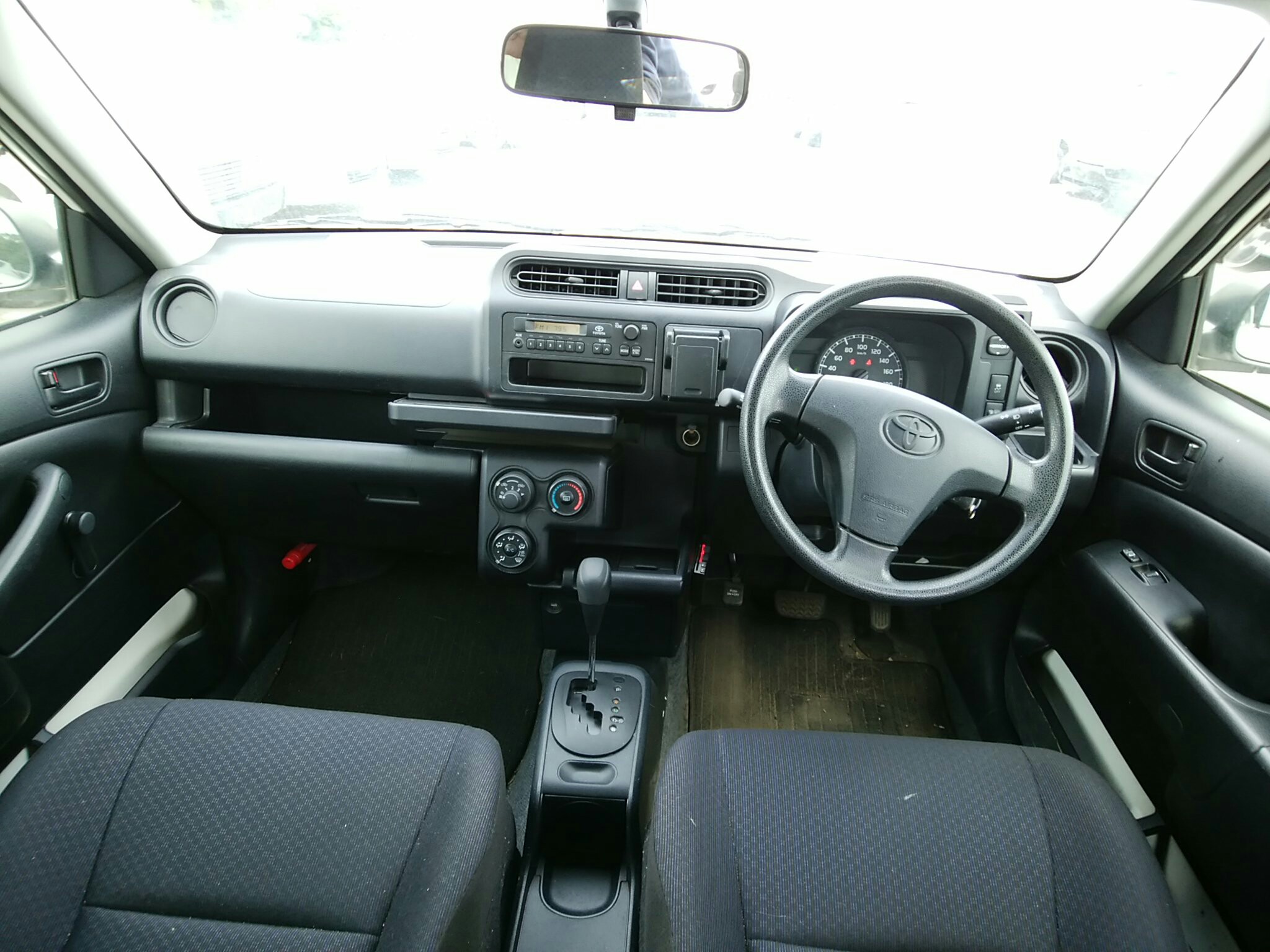 Чехлы toyota probox