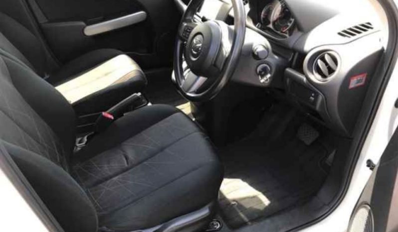 Mazda Demio full