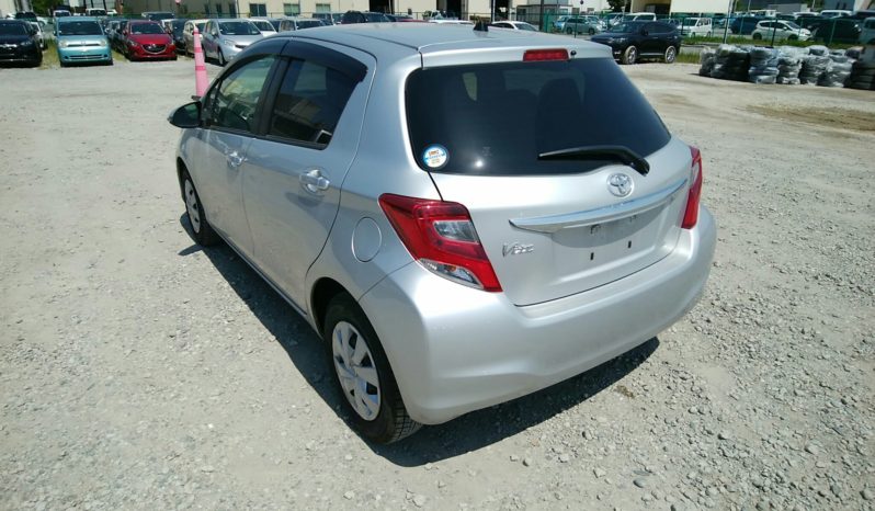 Toyota Vitz full