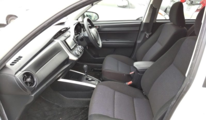 Toyota Fielder full