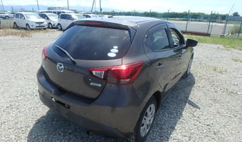 Mazda Demio SkyActive full