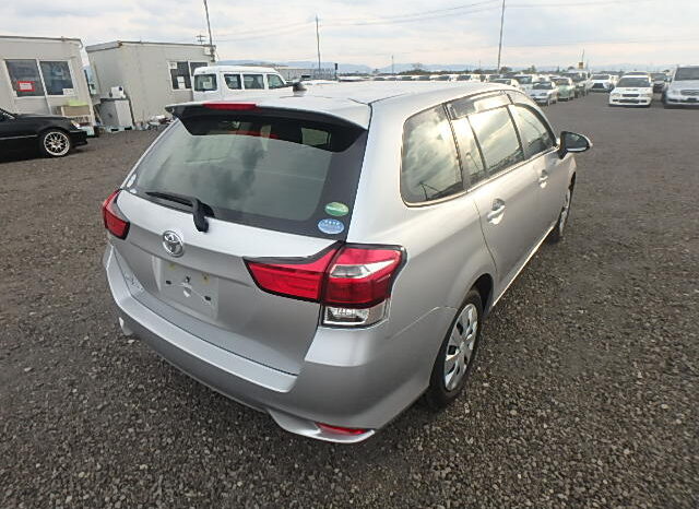 Toyota Fielder full