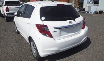 Toyota Vitz full