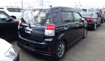 Toyota Spade full